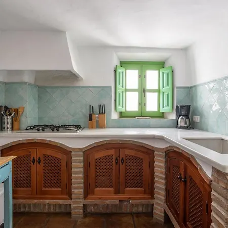 Pretty Townhouse In Tatil Evi Cómpeta