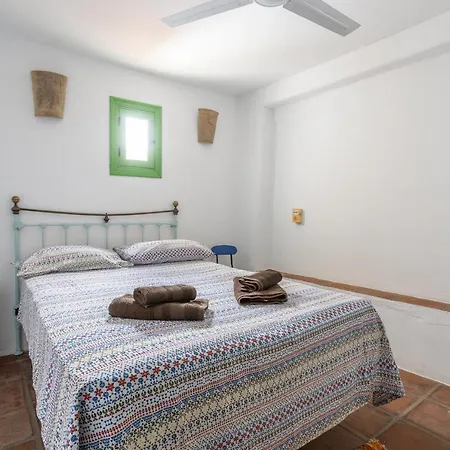 Pretty Townhouse In Tatil Evi Cómpeta